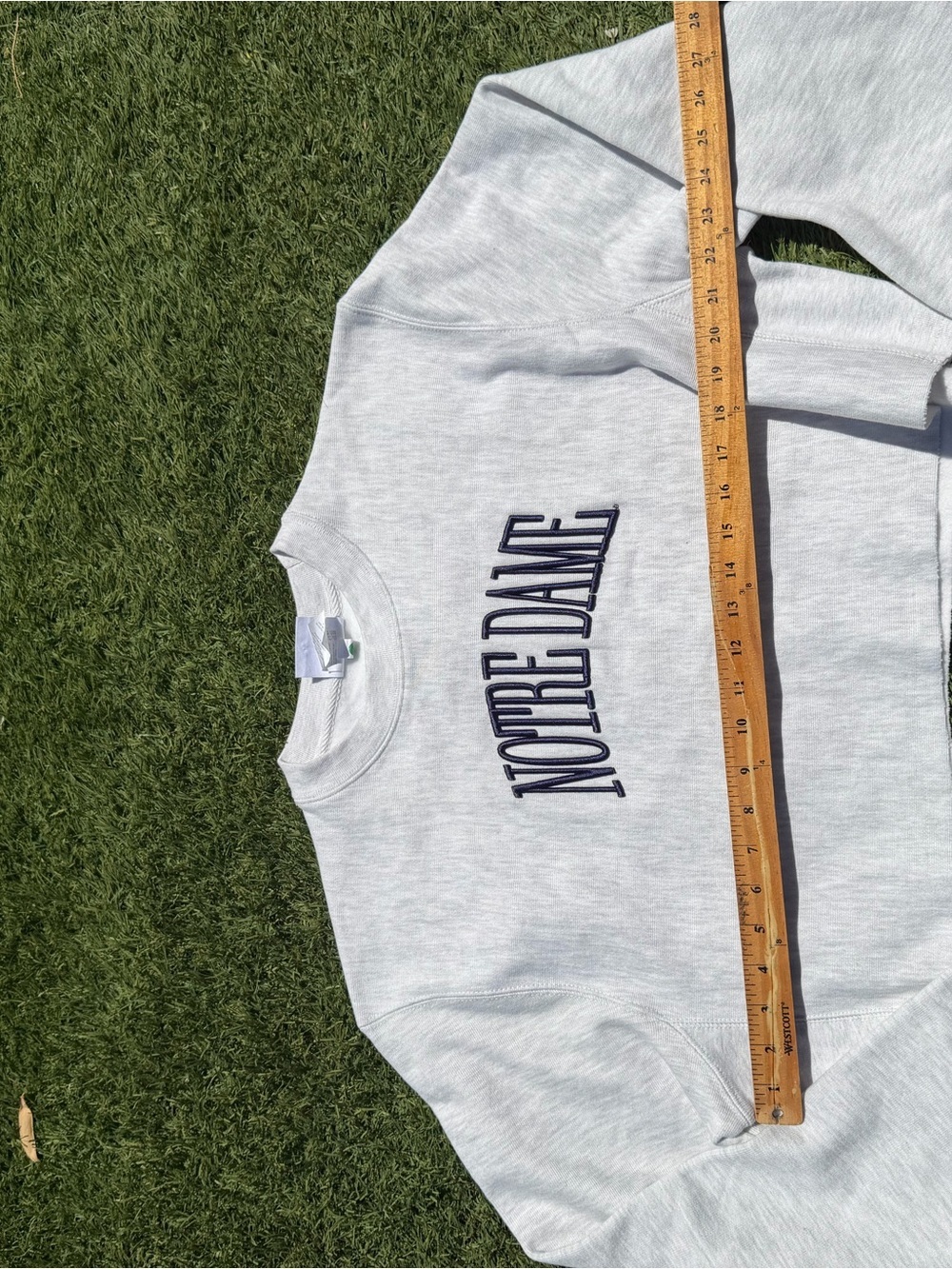 Champion Reverse Weave Notre Dame Cropped Sweatshirt Grey Medium - Picture 3 of 4